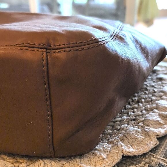 Michael Kors Lilly Walnut Soft Leather Gold Chain Strap Tote Shoulder Bag - Picture 8 of 14